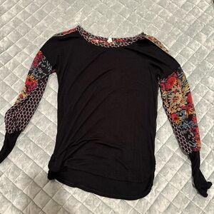 Tiny long sleeve blouse Size XS